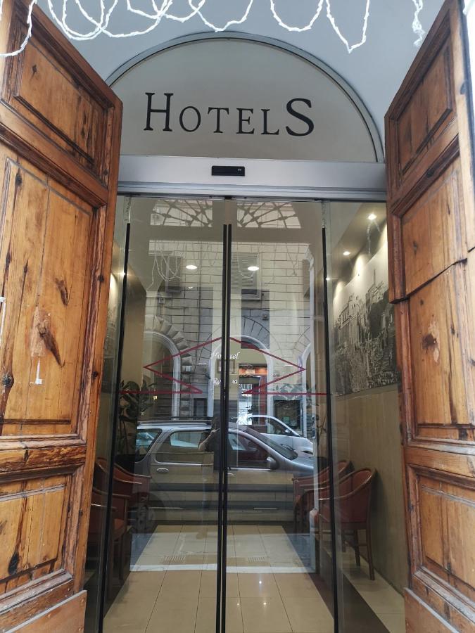 Rome Travellers Hotel Exterior photo