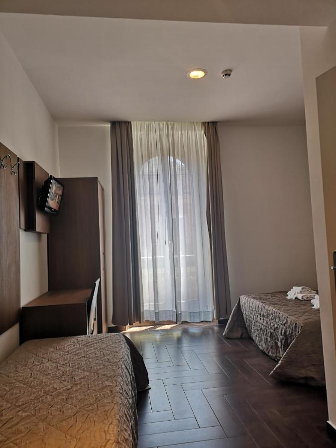 Rome Travellers Hotel Exterior photo